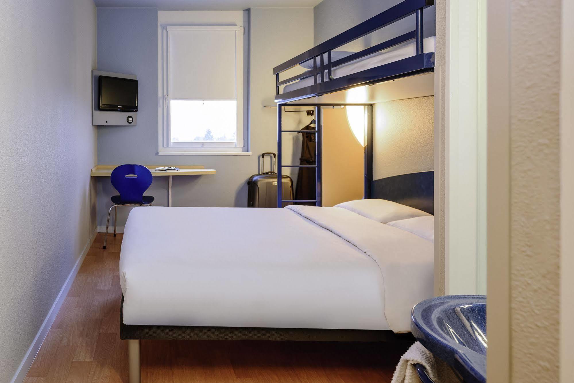 Ibis Budget Geneve Aeroport Vernier Eksteriør bilde